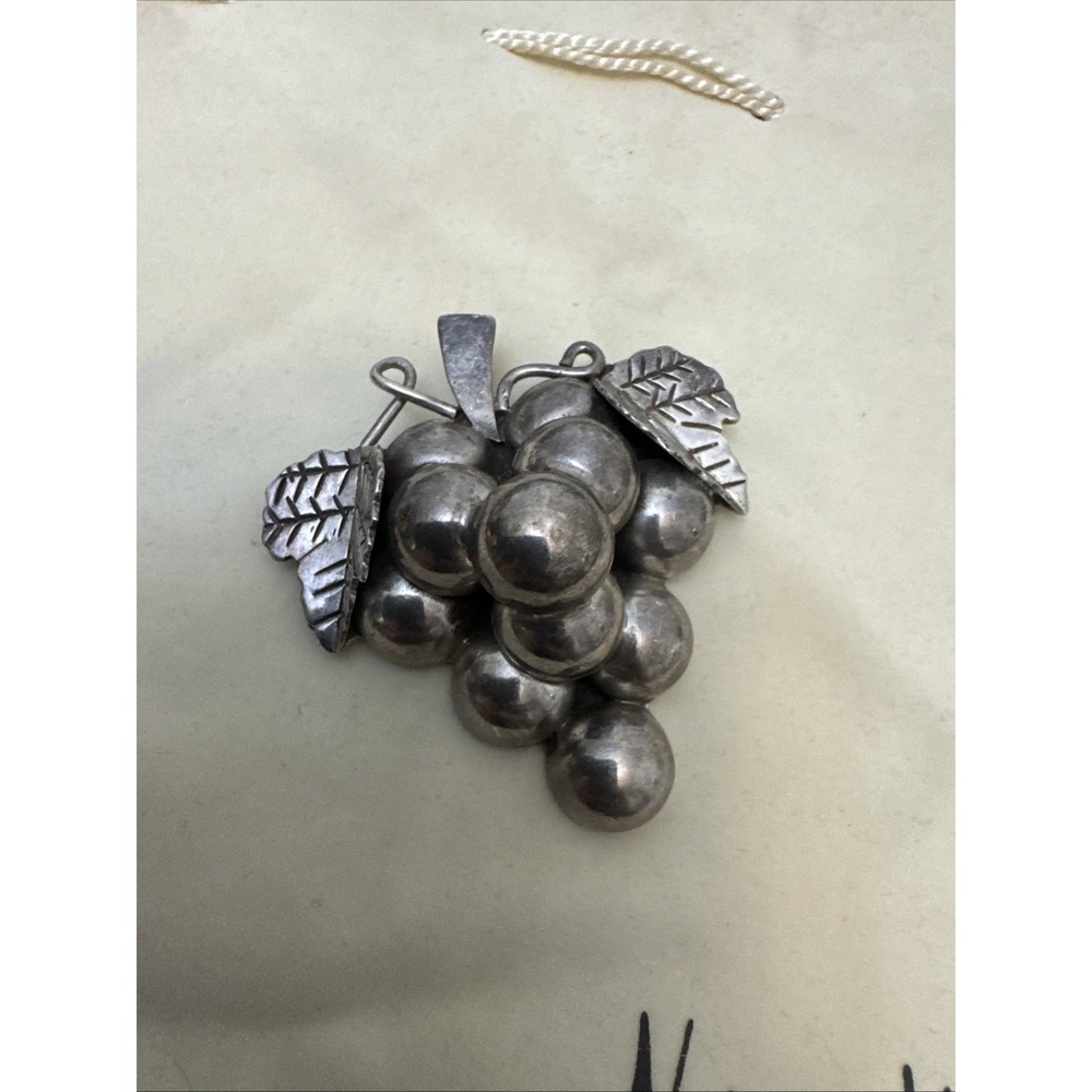 Vintage Mexico Sterling Silver 925 XLarge Bunch of Grapes Pin Brooch 40.6 Grams